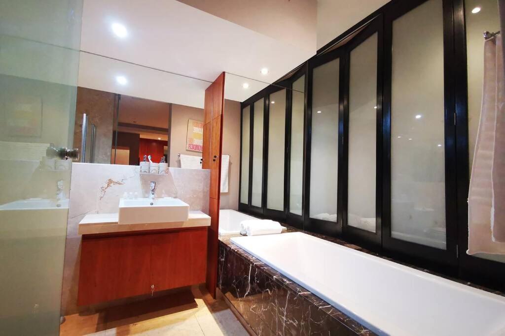 Ferienwohnung 1507-Amazing Views & Unique Joburg Cbd Luxury Johannesburg Exterior foto