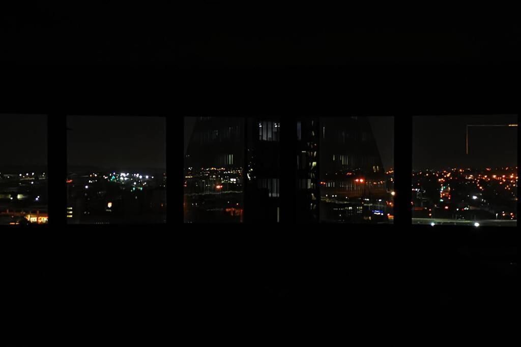 Ferienwohnung 1507-Amazing Views & Unique Joburg Cbd Luxury Johannesburg Exterior foto
