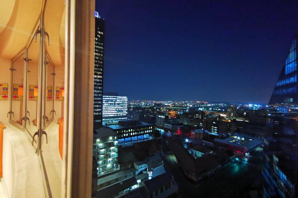 Ferienwohnung 1507-Amazing Views & Unique Joburg Cbd Luxury Johannesburg Exterior foto